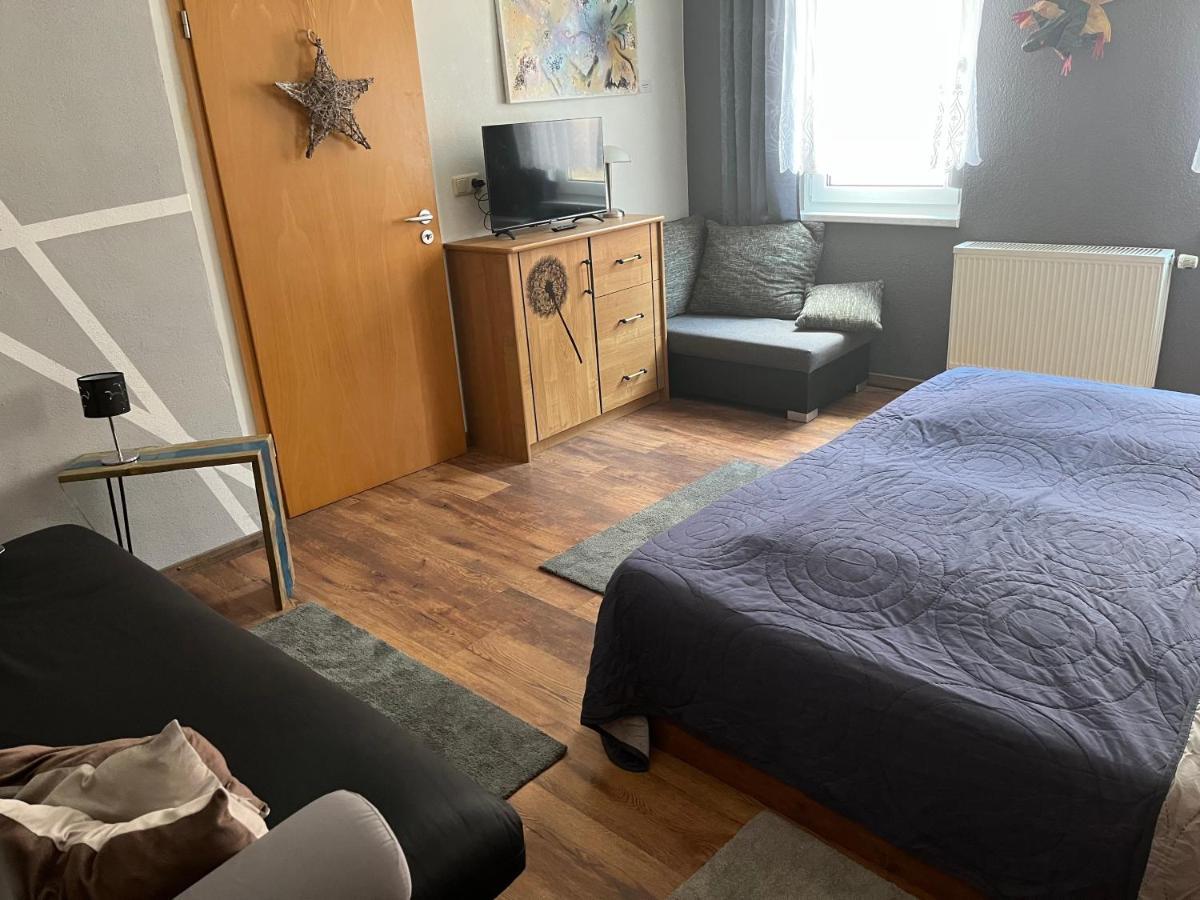Delux Ferienwohnung Kunstgalerie Und Ilmradweg Kranichfeld Eksteriør billede